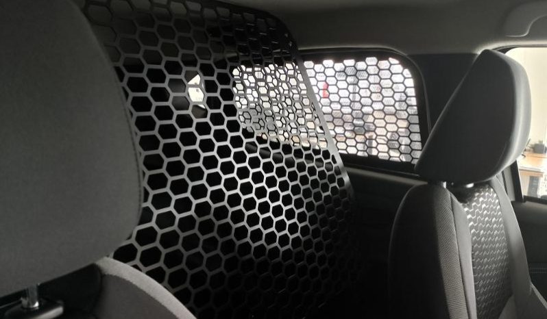 
								Nissan Magnite 1.0 Move Panel Van full									
