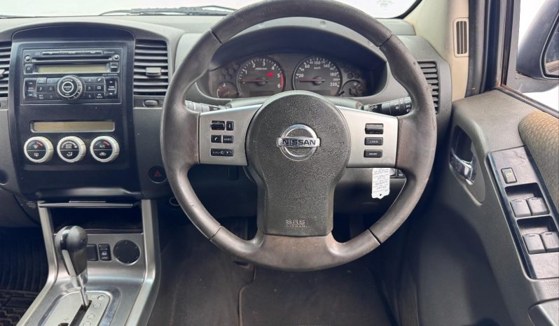 
								Nissan Navara 2.5 DCi 4×2 Le D/cab At full									