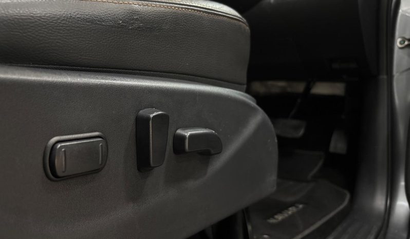 
								Nissan Navara 2.5D Le 4X4 D Cab At full									