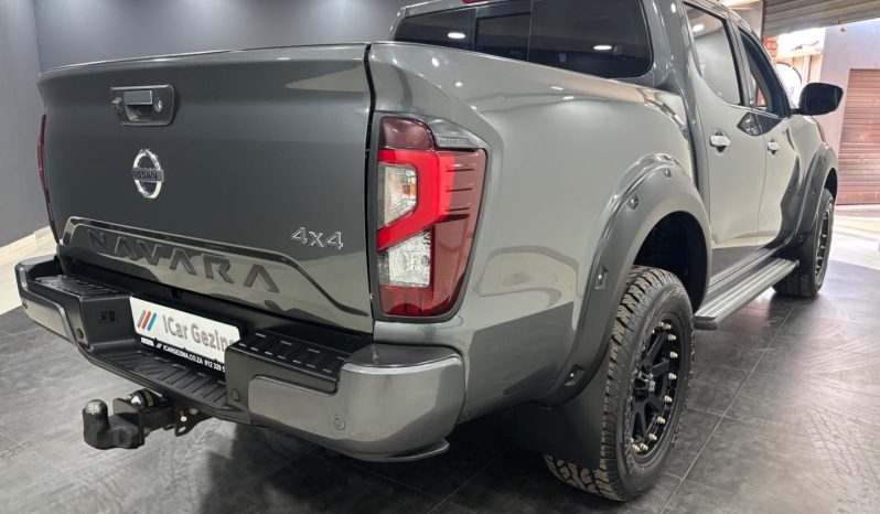
								Nissan Navara 2.5D Le 4X4 D Cab At full									