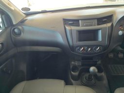 
										Nissan Navara 2.5D Xe S Cab 4X2 full									
