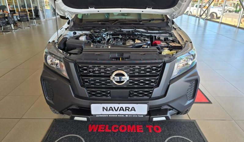 
								Nissan Navara 2.5D Xe S Cab 4X2 full									