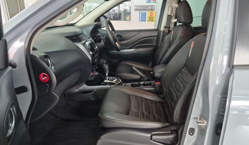 
								Nissan Navara NAVARA 2.5DDTi PRO-4X 4X4 A/T D/C P/U full									