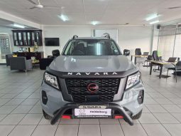 Nissan Navara NAVARA 2.5DDTi PRO-4X 4X4 A/T D/C P/U