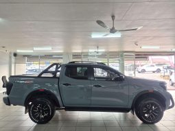 Nissan Navara NAVARA 2.5DDTi PRO-4X 4X4 A/T D/C P/U