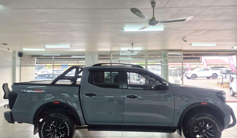 
								Nissan Navara NAVARA 2.5DDTi PRO-4X 4X4 A/T D/C P/U full									