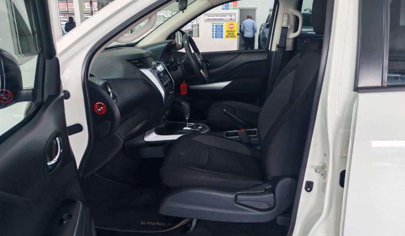 
								Nissan Navara NAVARA 2.5DDTi SE PLUS A/T D/C P/U full									