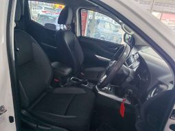 
										Nissan Navara NAVARA 2.5DDTi SE PLUS A/T D/C P/U full									