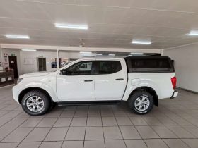 Nissan Navara NAVARA 2.5DDTi SE PLUS A/T D/C P/U