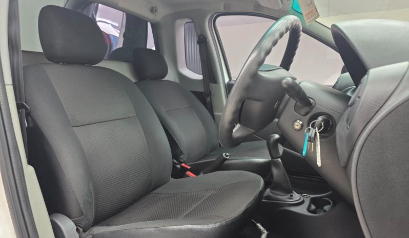
								Nissan NP200 1.6 8V Ac Safety Pack full									