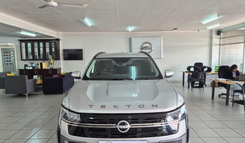 
								Nissan Tekton 1.3T Visia At full									