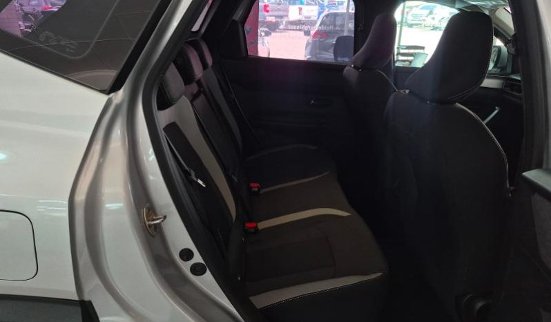 
								Nissan Tekton 1.3T Visia At full									
