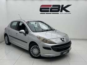 Peugeot 207 1.4 Xr 5-Door