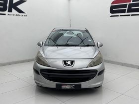 Peugeot 207 1.4 Xr 5-Door