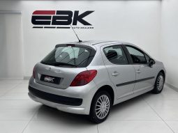 
										Peugeot 207 1.4 Xr 5-Door full									