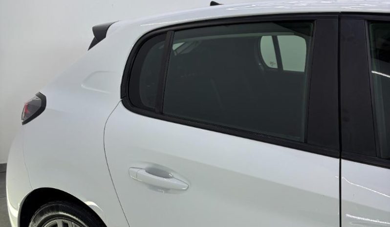 
								Peugeot 208 1.2 Active full									