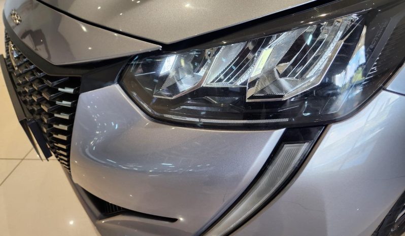 
								Peugeot 208 1.2T Allure At full									