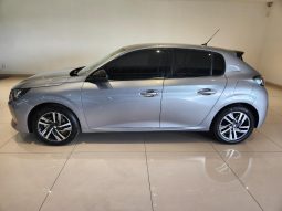 Peugeot 208 1.2T Allure At