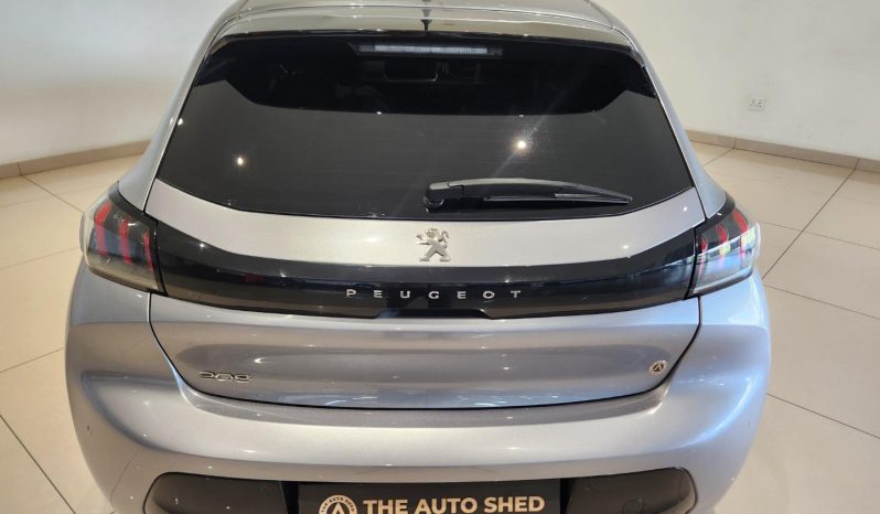
								Peugeot 208 1.2T Allure At full									
