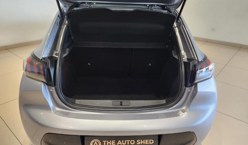 
								Peugeot 208 1.2T Allure At full									