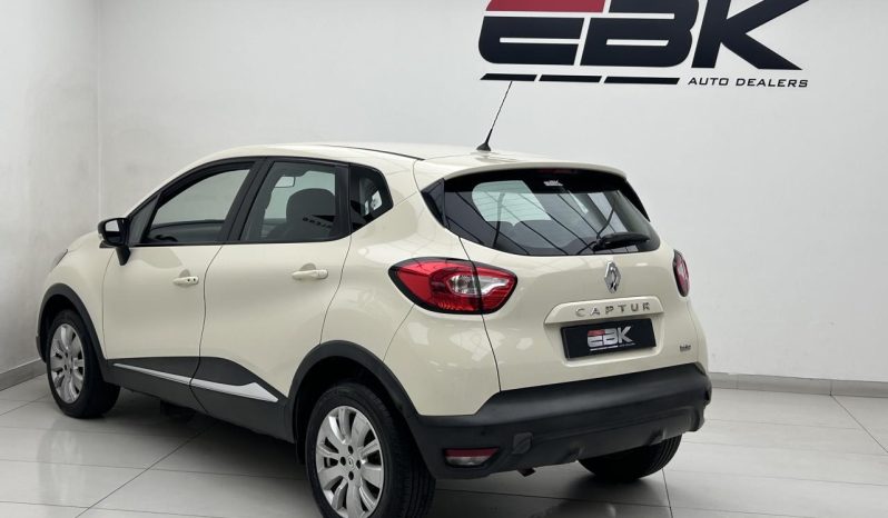 
								Renault Captur 0.9 Turbo Expression full									