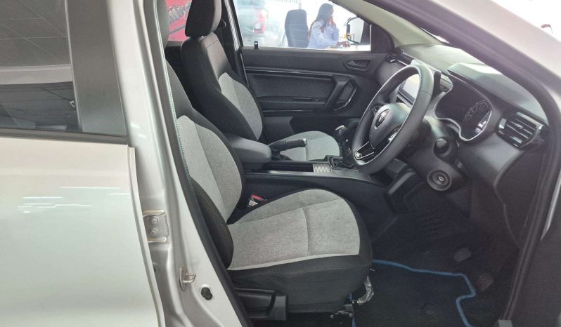 
								Renault KIGER 1.0 MT Life full									