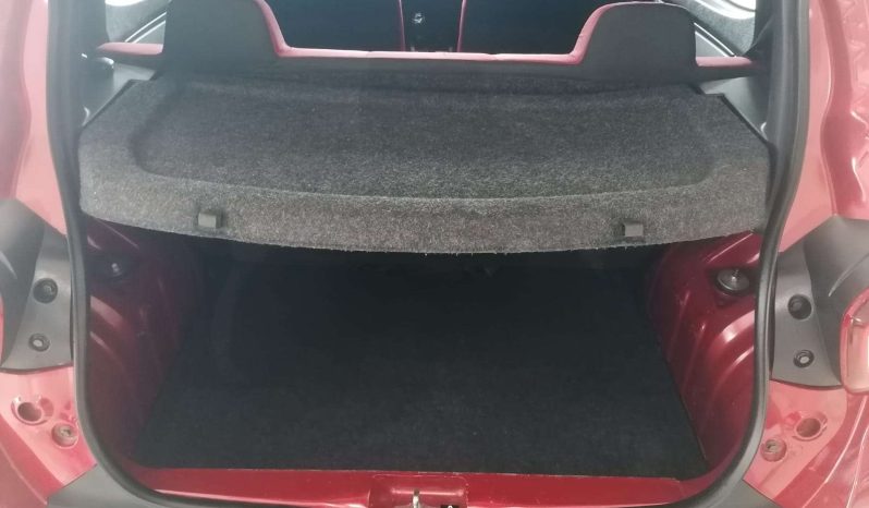 
								Renault KWID KWID 1.0 DYNAMIQUE / ZEN / TECHNO 5DR full									