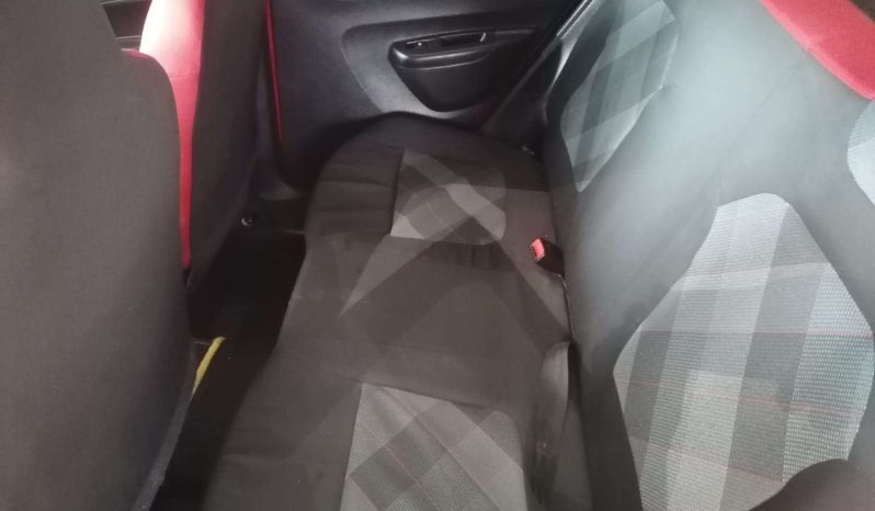 
								Renault KWID KWID 1.0 DYNAMIQUE / ZEN / TECHNO 5DR full									