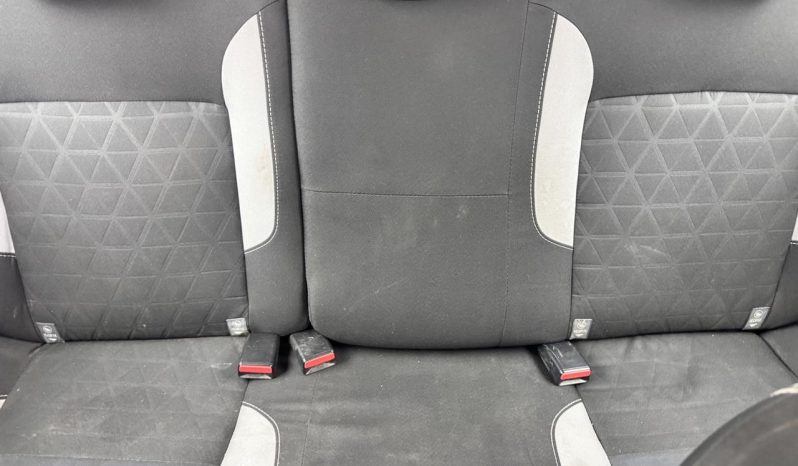 
								Renault Sandero 0.9 Turbo Stepway full									