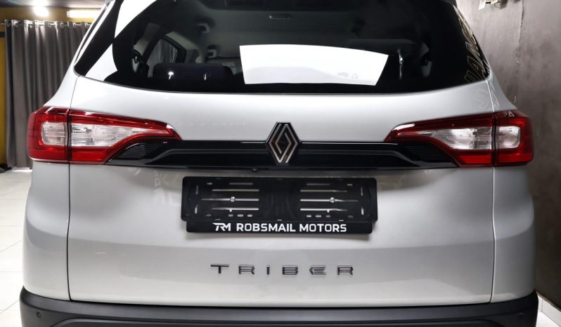 
								Renault Triber 1.0 Evolution full									