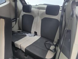 
										Renault Triber 1.0 Zen full									