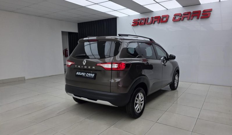 
								Renault Triber 1.0 Zen full									