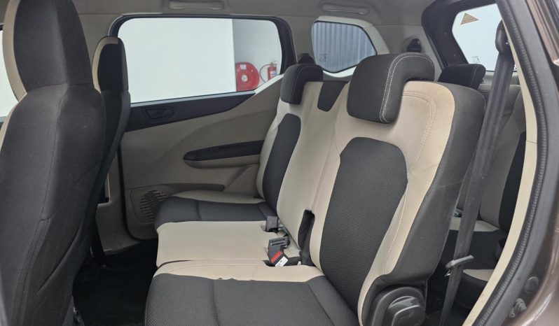 
								Renault Triber 1.0 Zen full									