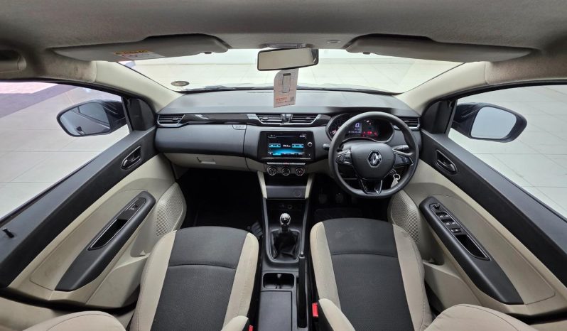 
								Renault Triber 1.0 Zen full									
