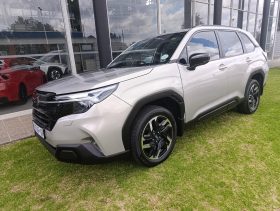 Subaru Forester 2.5 Premium Cvt