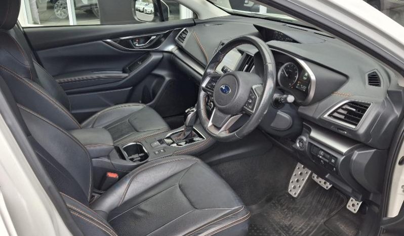 
								Subaru XV 2.0I-S Es Cvt full									