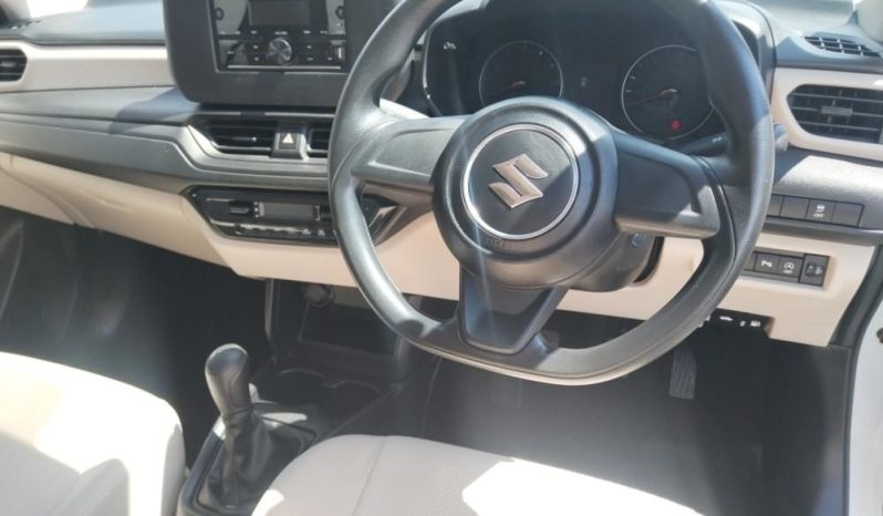 
								SUZUKI DZIRE 1.2 GA MT full									