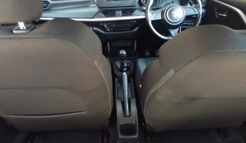 
								SUZUKI SWIFT 1.2 GL MT full									