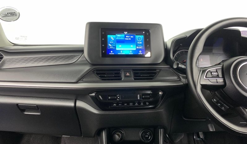 
								Suzuki Swift 1.2 Gl Plus Mt full									