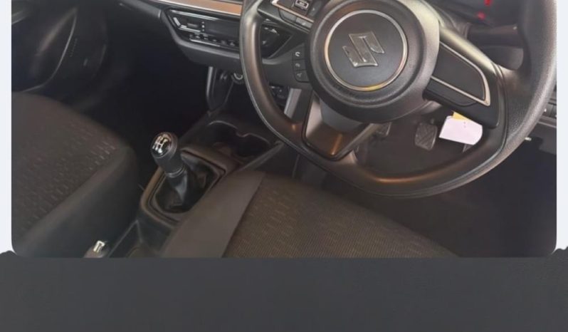 
								SUZUKI SWIFT 1.2 GL PLUS MT full									