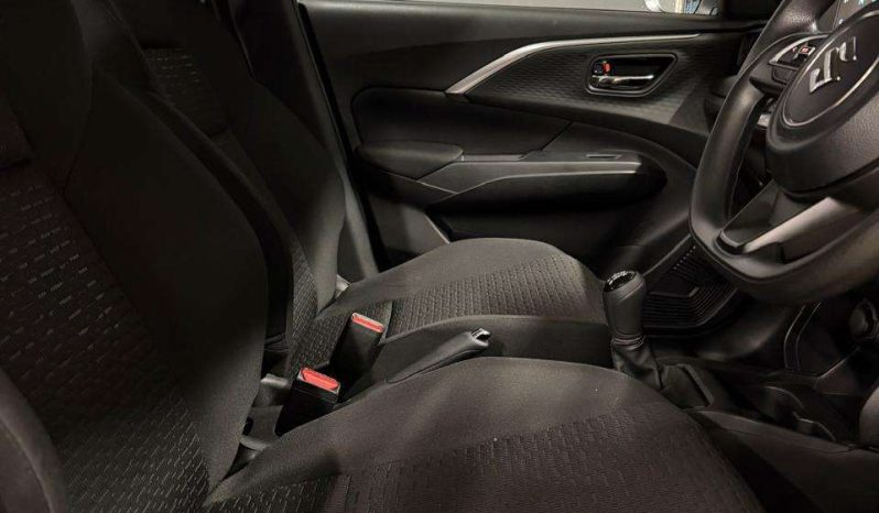 
								Suzuki Swift 1.2 Gl Plus Mt full									