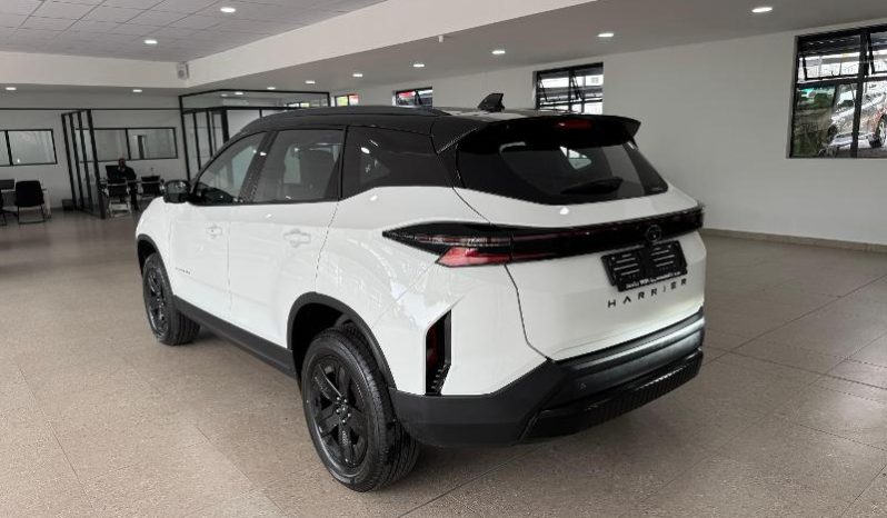 
								Tata Harrier 2.0TD Fearless Plus At full									