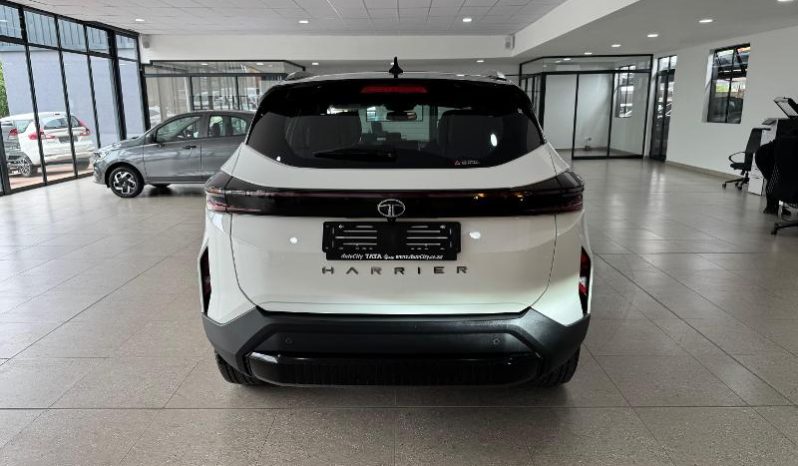
								Tata Harrier 2.0TD Fearless Plus At full									