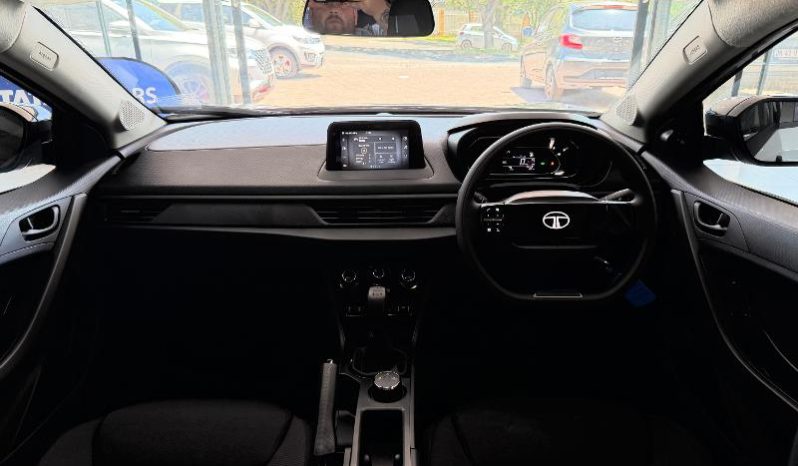 
								Tata Osprey 1.2T Smart Plus full									