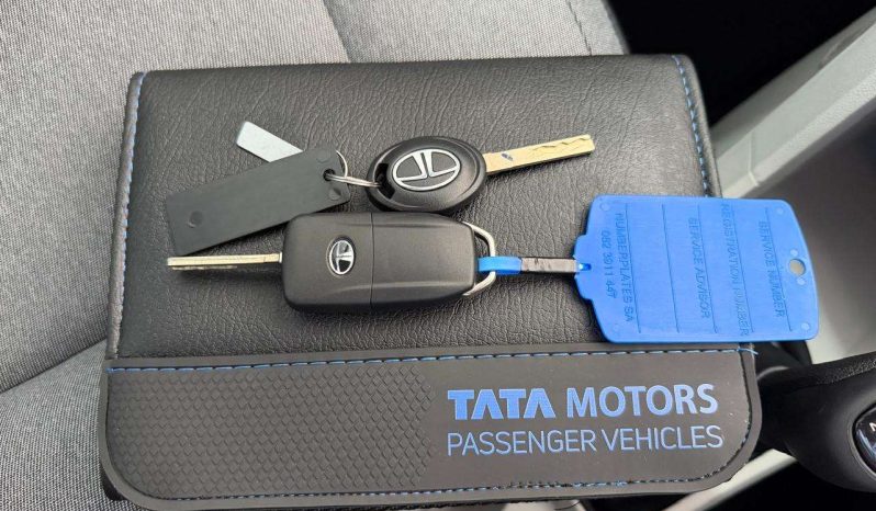 
								TATA TIAGO TIAGO 1.2 XT full									