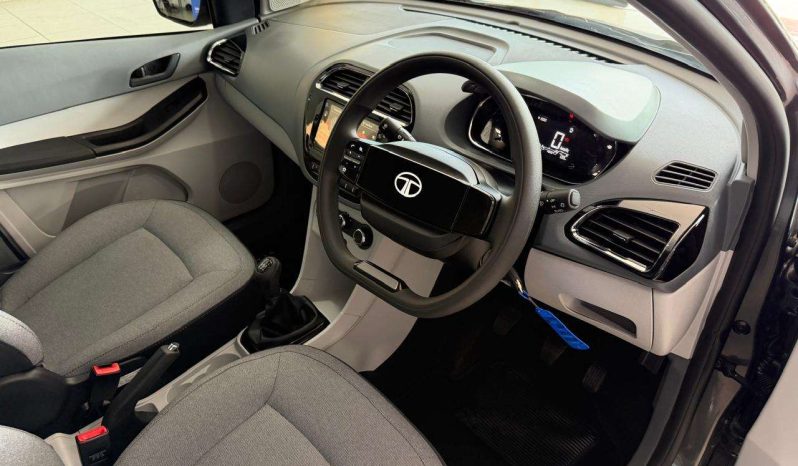 
								TATA TIAGO TIAGO 1.2 XT full									
