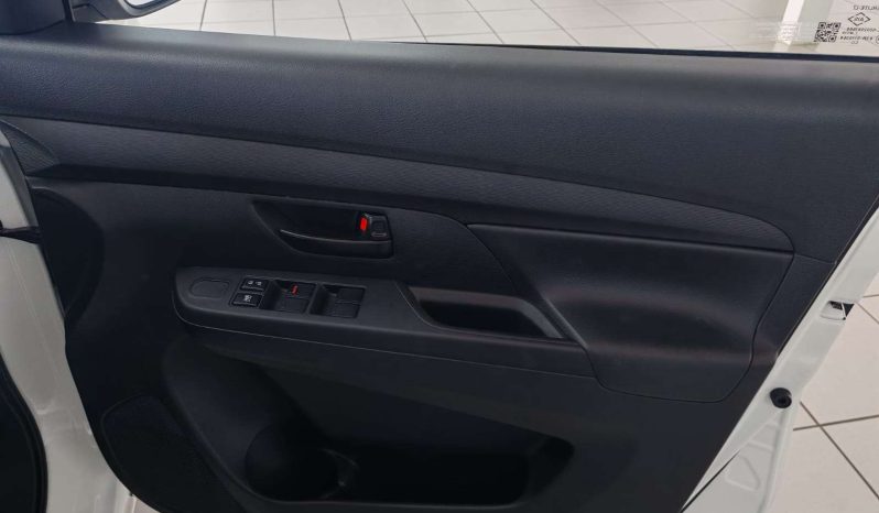 
								Toyota AVANZA / INNOVA / RUMION RUMION 1.5 S full									