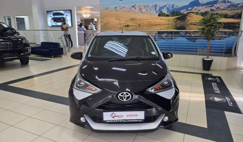 
								Toyota AYGO/AGYA/VITZ AYGO 1.0 X-CITE (5DR) full									