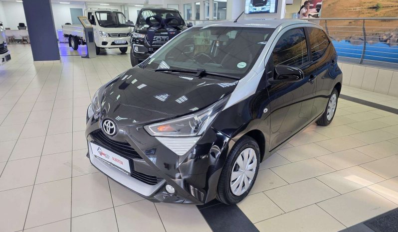 
								Toyota AYGO/AGYA/VITZ AYGO 1.0 X-CITE (5DR) full									