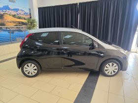 Toyota AYGO/AGYA/VITZ AYGO 1.0 X-CITE (5DR)